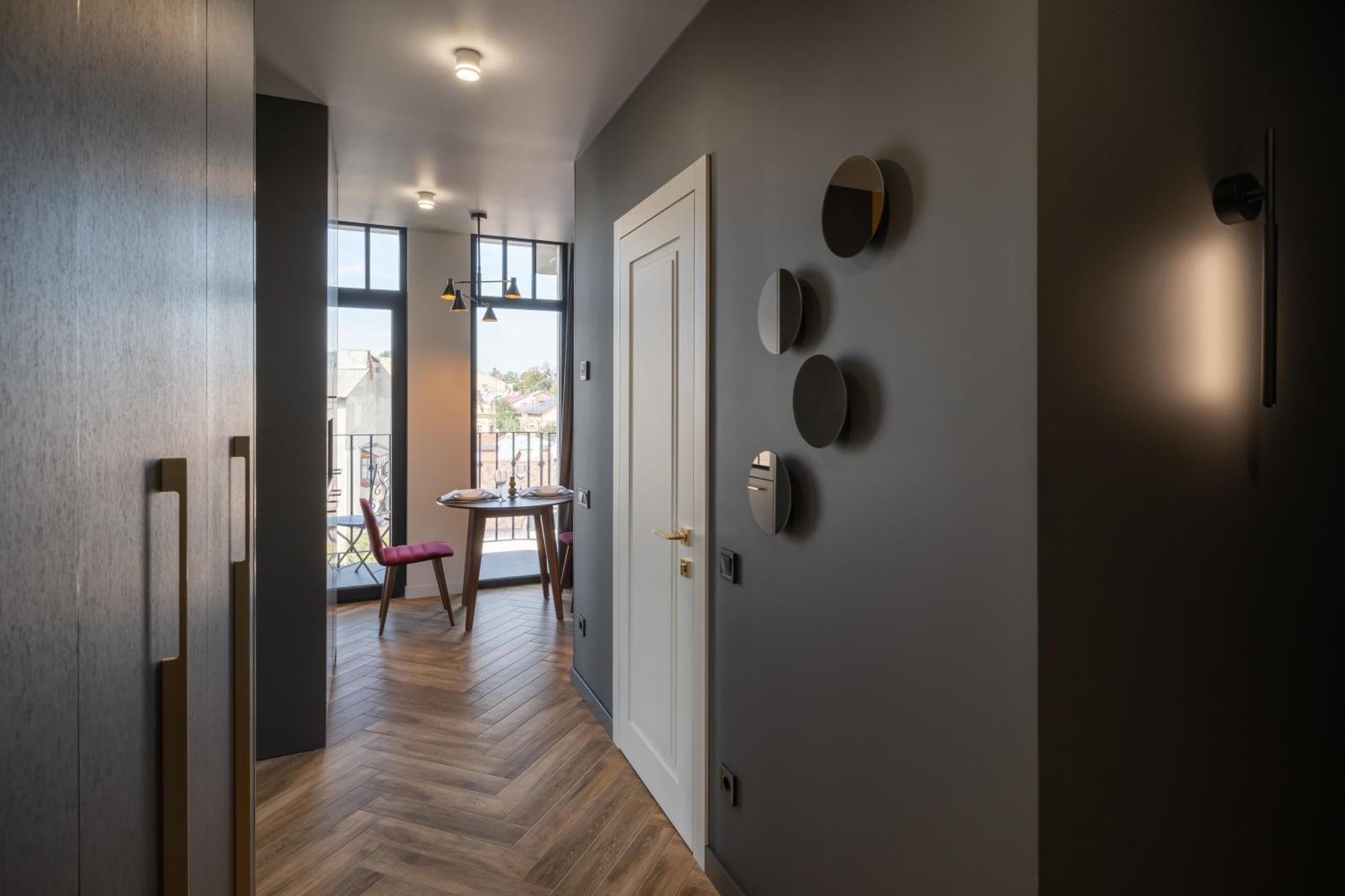 Ridge Apartments Chernivtsi Ngoại thất bức ảnh