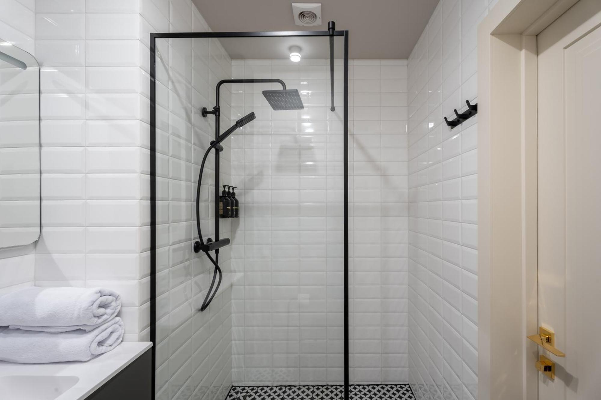 Ridge Apartments Chernivtsi Ngoại thất bức ảnh