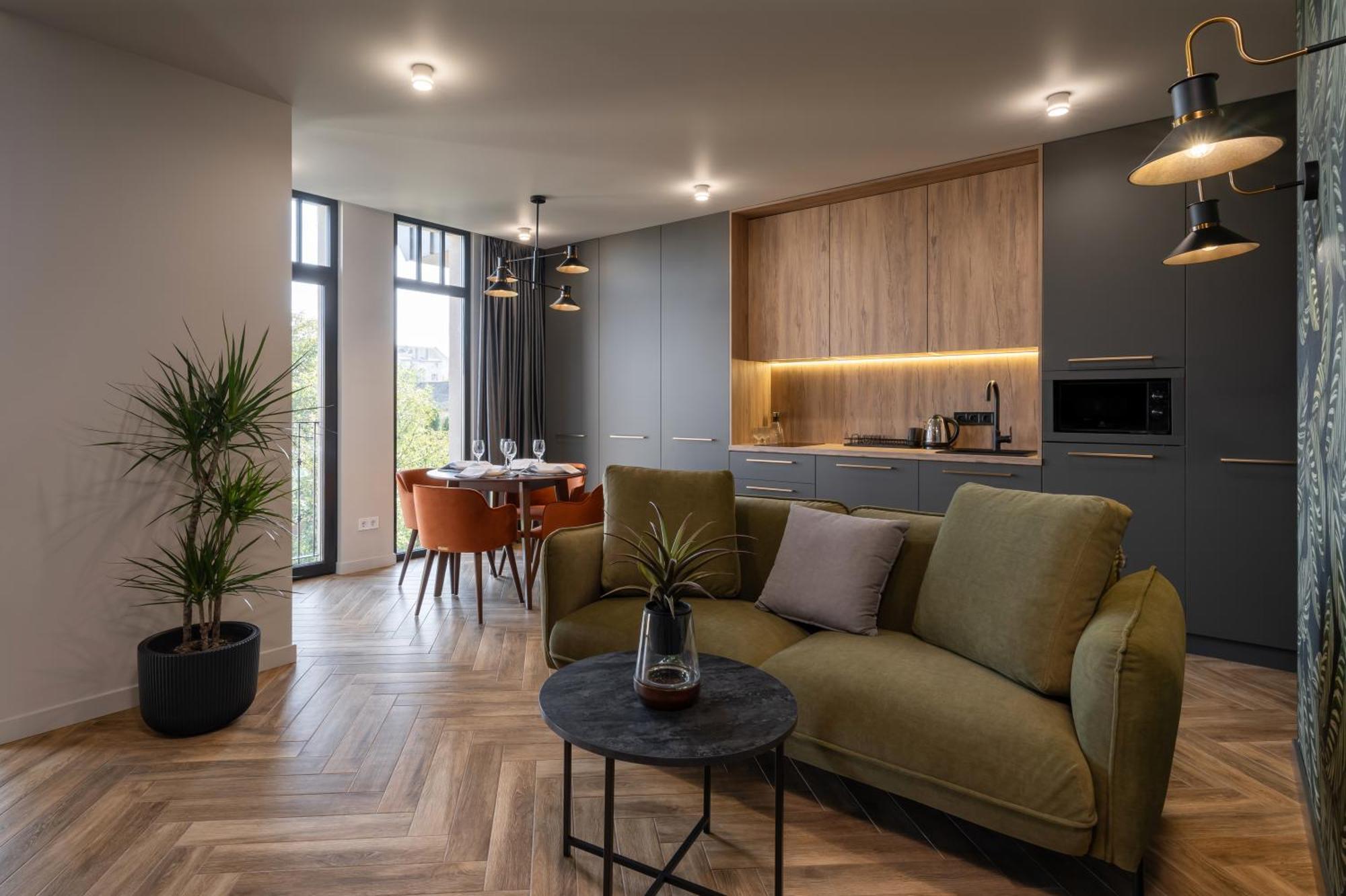 Ridge Apartments Chernivtsi Ngoại thất bức ảnh