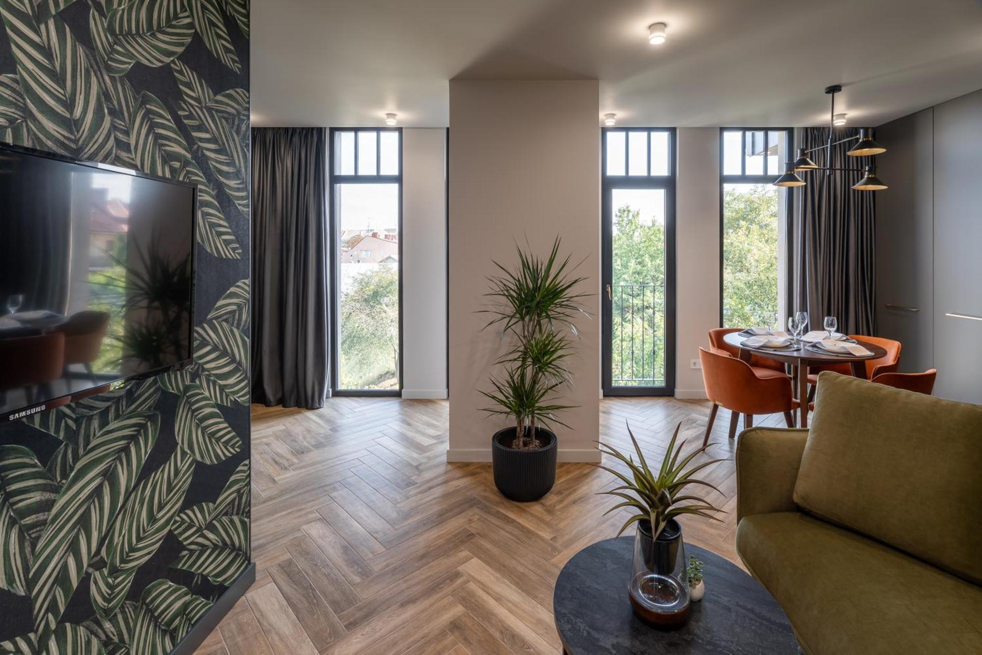 Ridge Apartments Chernivtsi Ngoại thất bức ảnh